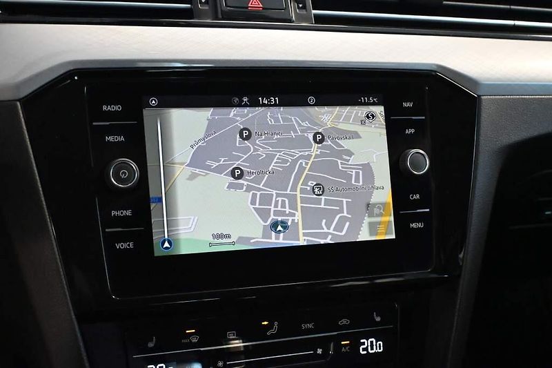 Ford S-MAX (2022) 2.0 TITANIUM Kamera Tažné 8 Ko - fotka 17 z 32