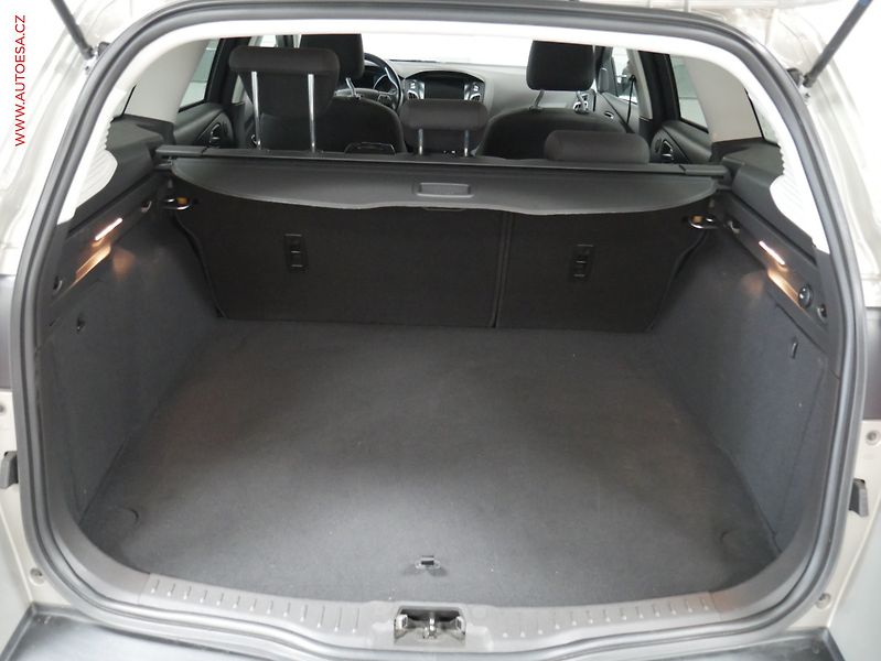 Ford Focus (2017) 1.5EB, ČR, navi, autoAC - fotka 7 z 22