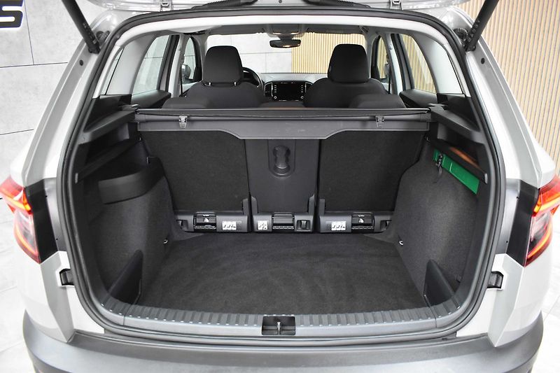 Škoda Karoq 2.0TDI*REZERVACE* - fotka 40 z 44