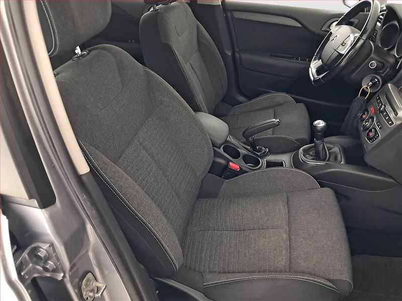 Citroën C4 (2016) 1.2 PureTech, Tempomat - fotka 9 z 18