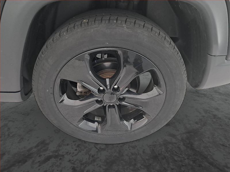 Jeep Compass (2020) 1.4 MultiAir, ČR,1.maj - fotka 15 z 17