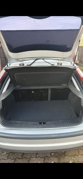Ford Focus 1.6i 74KW 2005 - fotka 4 z 10