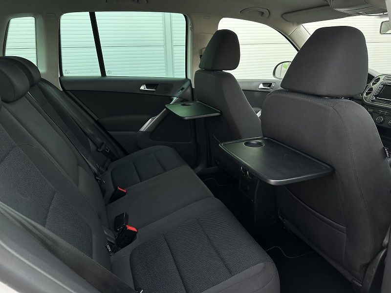 Volkswagen Tiguan 2.0TDi 4x4 R-Line 170PS Bi-Xen - fotka 26 z 28