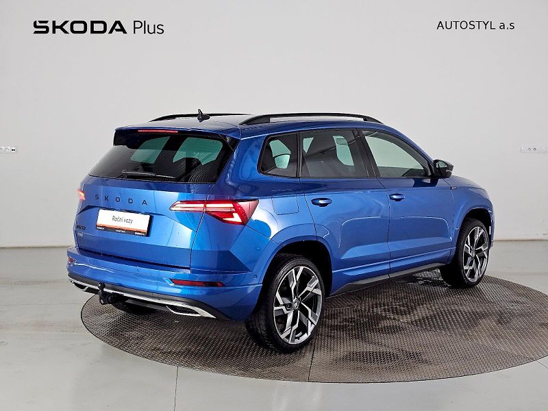 Škoda Karoq (2025) 1.5TSI 110kW DSG SPORTLINE TAŽ - fotka 2 z 33
