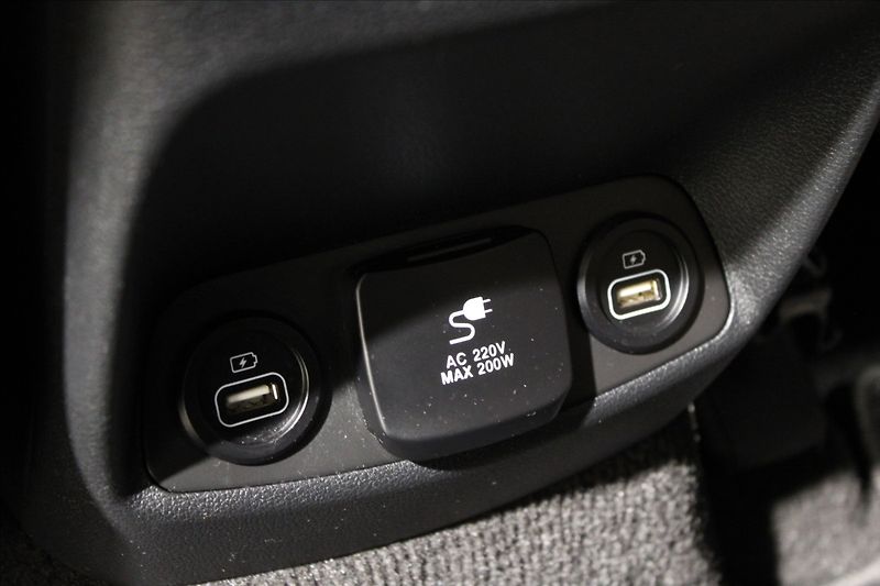 Hyundai Santa Fe 2,2 CRDi Smart 1.majitel CZ - fotka 32 z 35
