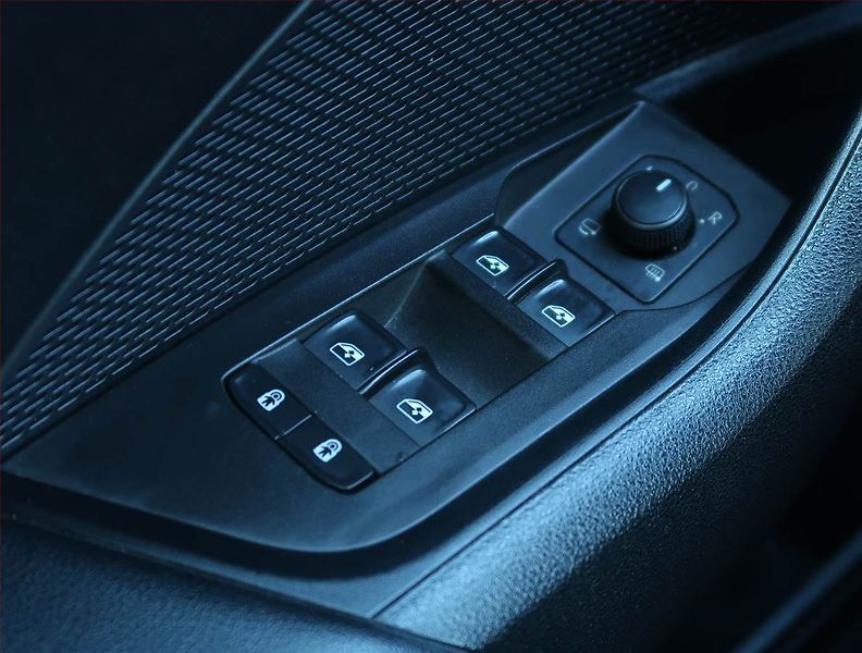 Škoda Octavia (2021) 2.0 TDI, Navi, Tempomat - fotka 23 z 23