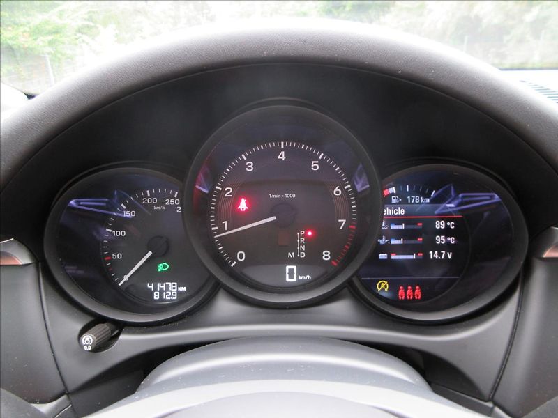 Porsche Macan Pano, 360, 1.maj. ČR, DPH, Akt - fotka 19 z 41