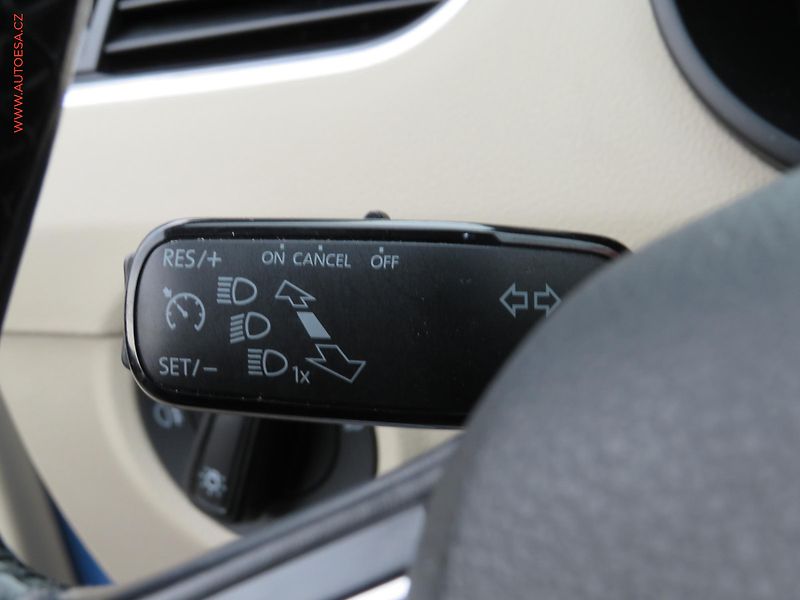 Škoda Octavia (2013) 2.0TDi, Bixen, navi, kamera - fotka 14 z 36