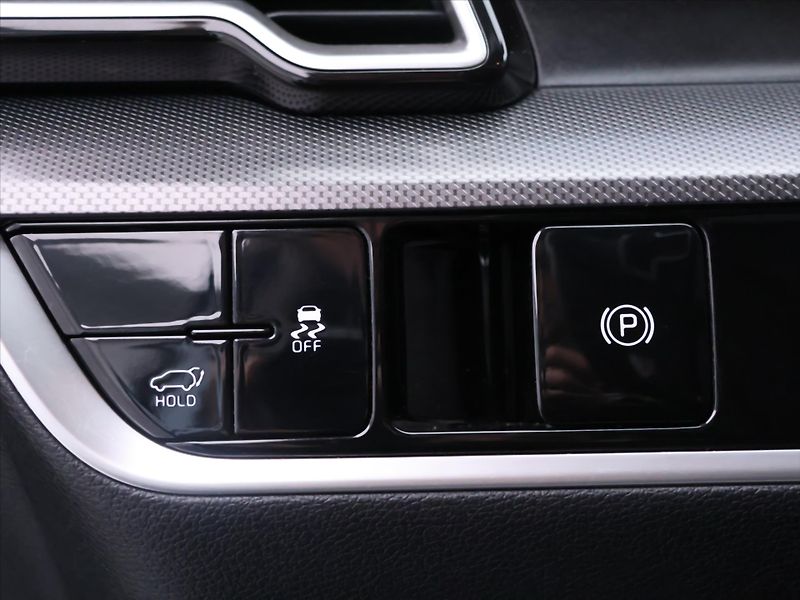 Kia Sportage 1,6 T-GDI 132kW TOP 4x4 Aut. - fotka 14 z 33