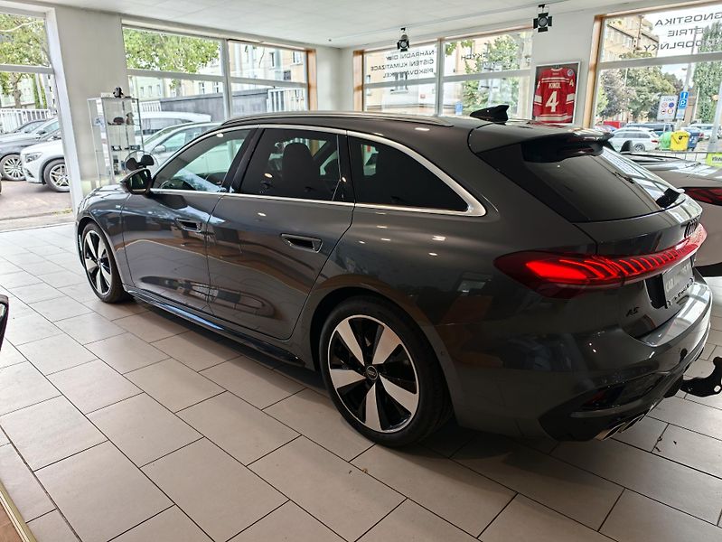 Audi A5 (2025) Avant TDI quattro S line Tech+ - fotka 7 z 32
