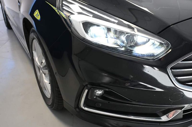 Ford S-MAX (2022) 2.0 LED ACC SONY Tažné TITANIU - fotka 27 z 30