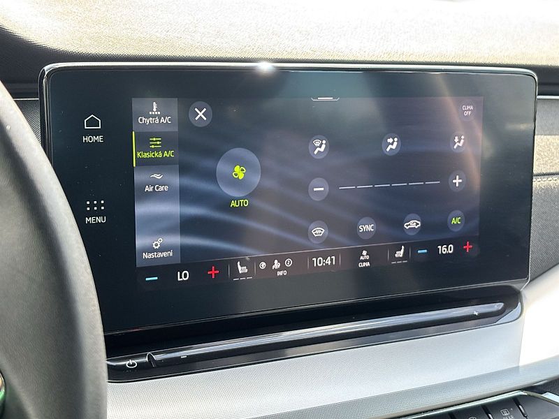 Škoda Octavia (2023) Combi 1.5 TSI Style+ - fotka 13 z 31