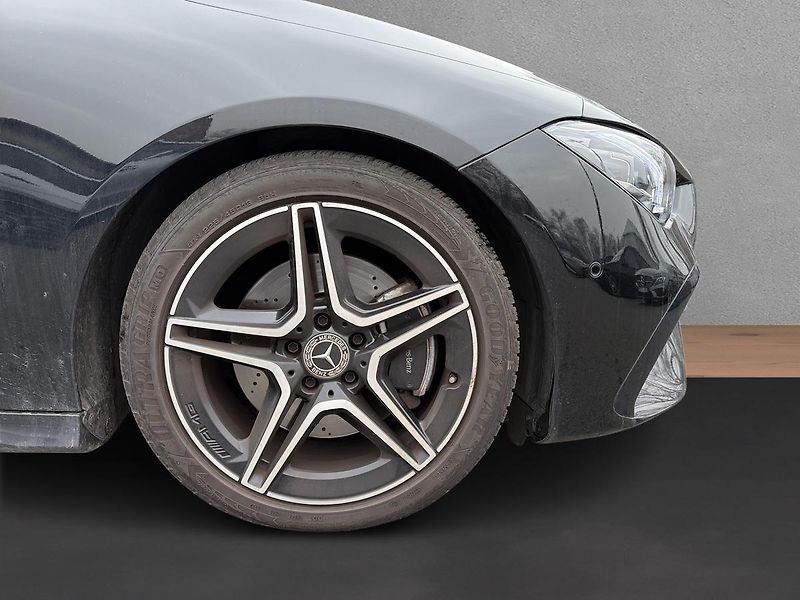 Mercedes-Benz CLA 200d  SB AMG Premium - fotka 15 z 18