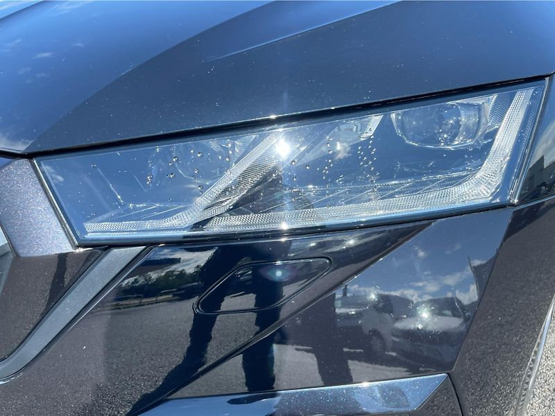 Škoda Octavia COMBI 2.0 TDi DSG 7st. RS - fotka 28 z 29
