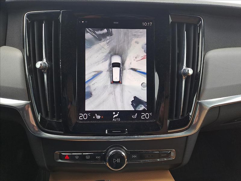 Volvo V90 2,0 T5  INSCRIPTION - fotka 19 z 21