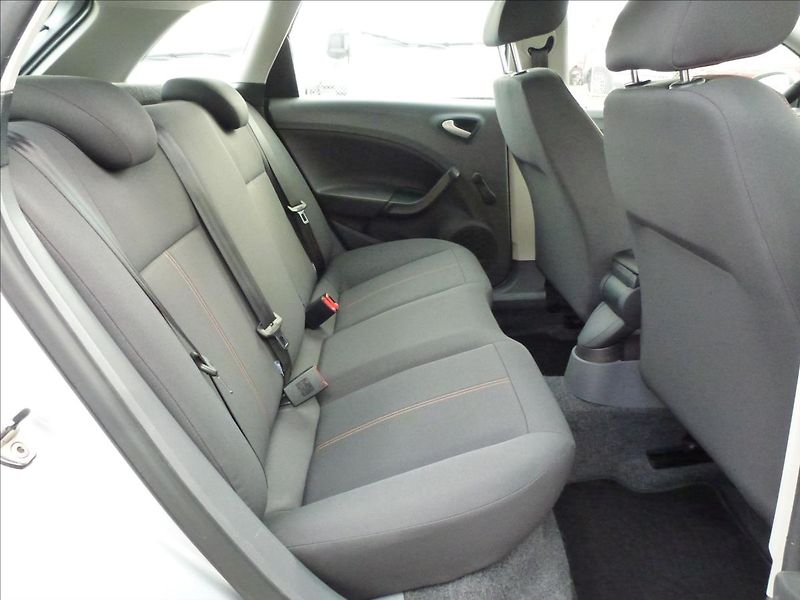 Seat Ibiza 1,2 TDI 3,4-3,9 l/100km  EcoMo - fotka 23 z 48