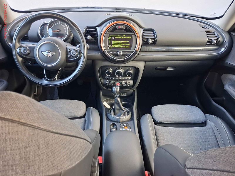 Mini Clubman (2016) 1.5i, AC, navi, park.asist - fotka 8 z 18