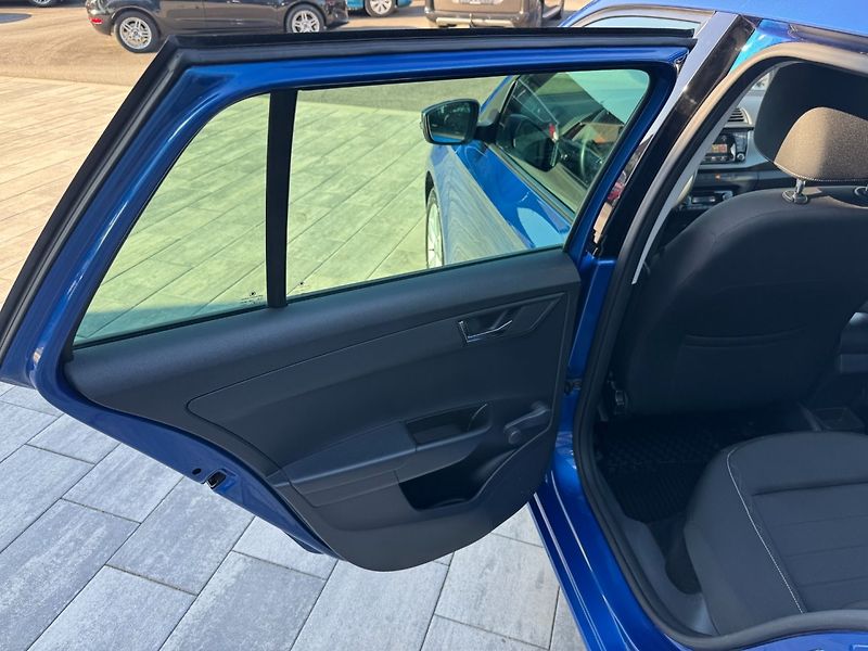 Škoda Fabia (2015) STYLE 1.0 MPI 55kW - fotka 12 z 31