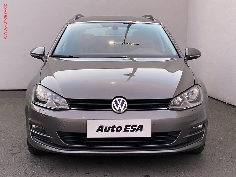 Volkswagen Golf (2014) 1.2 TSi, CUP, AC, park.čidla - fotka 2 z 17