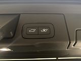 Volvo XC60 B5 AWD DARK PLUS AUT - náhled 33