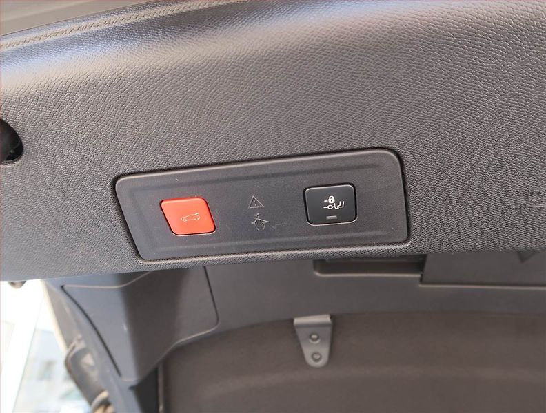 Peugeot 508 (2019) 1.5 BlueHDi, Automat - fotka 16 z 22
