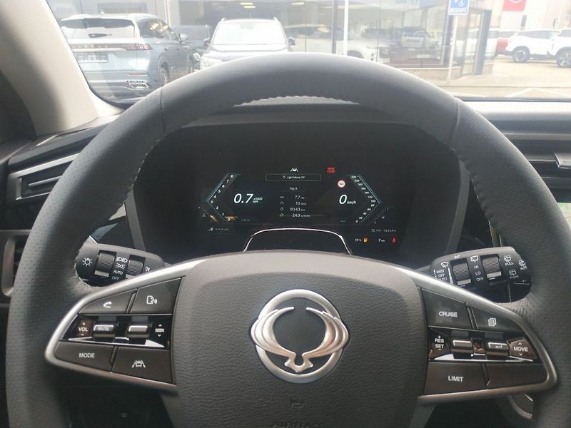 KGM Korando 1.5T, SMART,4WD, MT, SKLADEM - fotka 16 z 31
