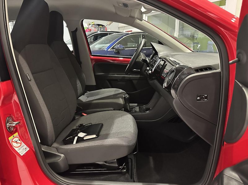 Volkswagen up! (2014) - fotka 30 z 45