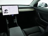 Tesla Model 3 (2019) Long Range 4WD 78kWh, SoH 83% - náhled 8