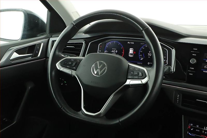Volkswagen Taigo (2022) Style 1.0 TSI, Automat, ČR - fotka 8 z 15