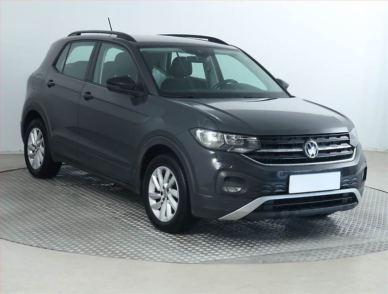 Volkswagen T-Cross (2019) Life 1.6 TDI, ČR,1.maj - fotografie inzerátu