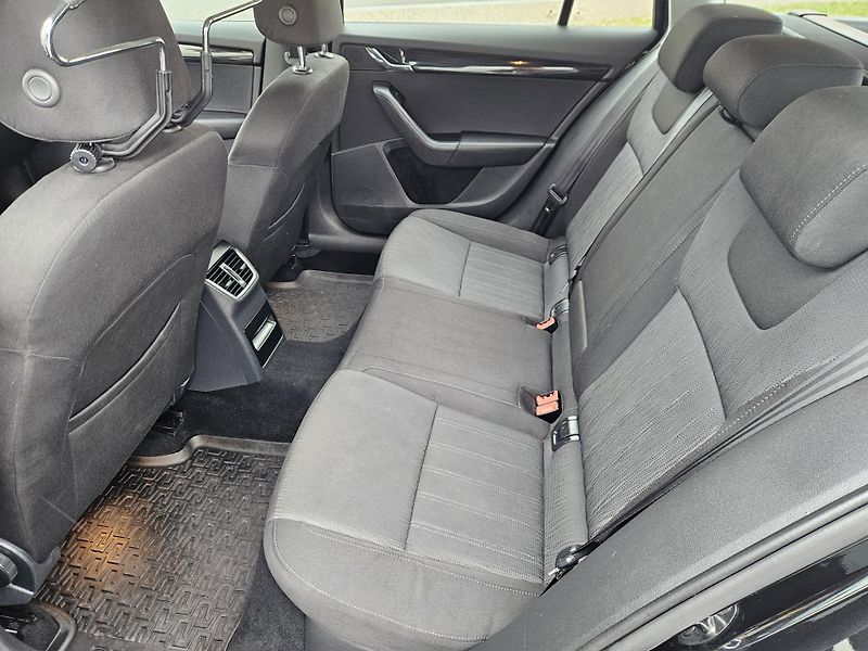 Škoda Octavia (2017) 2L 110KW 4X4, DPH, SPLÁTKY  - fotka 14 z 23