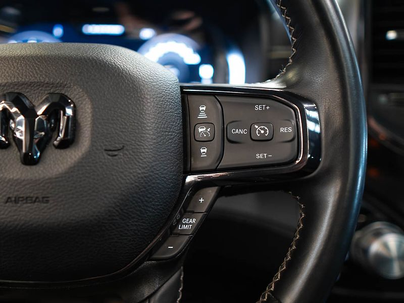 Dodge RAM (2024) 5.7 Limited Night Edition - fotka 21 z 47