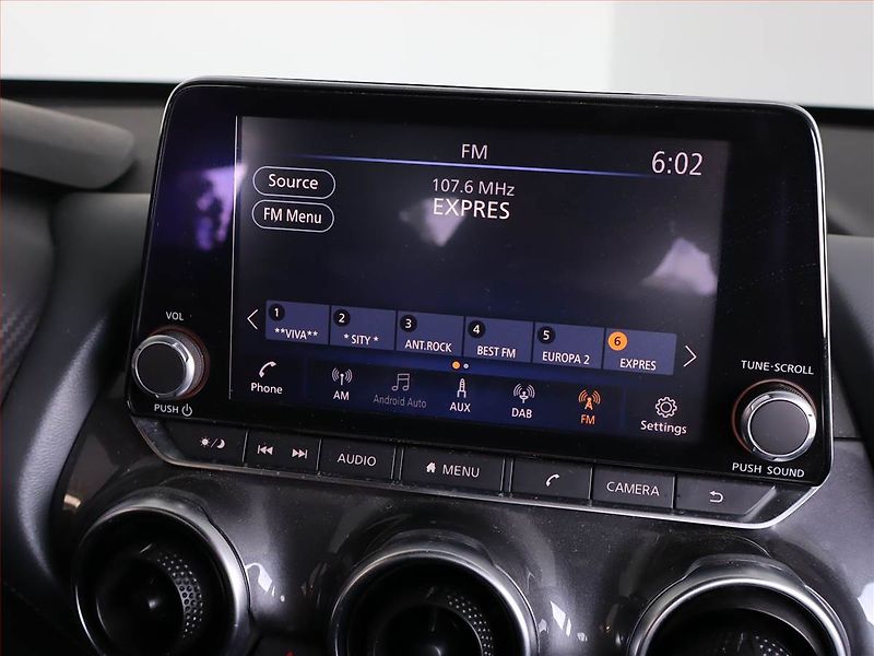 Nissan Juke (2021) Tekna 1.0 DIG-T, Automat - fotka 18 z 23