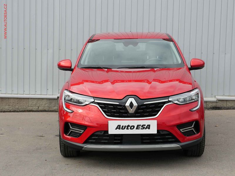 Renault Arkana (2023) 1.6 SCe, ČR, AT, LED, navi - fotka 2 z 31