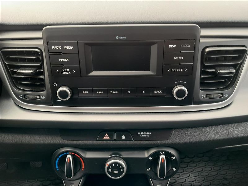 Kia Rio 1,2i 61kW - fotka 32 z 44