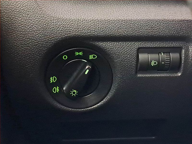 Škoda Fabia (2012) 1.2 TSI - fotka 16 z 17