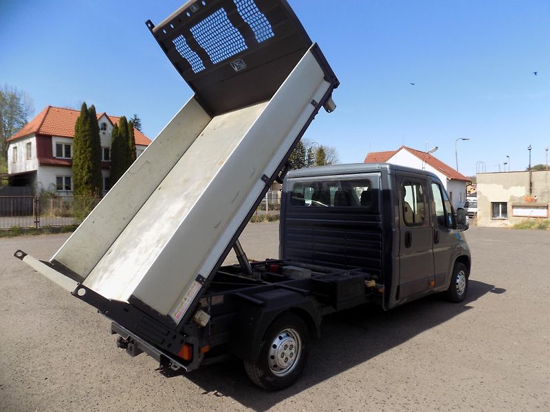 Fiat Ducato (2015) 2,3 96KW 7MÍST 3STR SKLÁPĚČ  - fotka 44 z 53