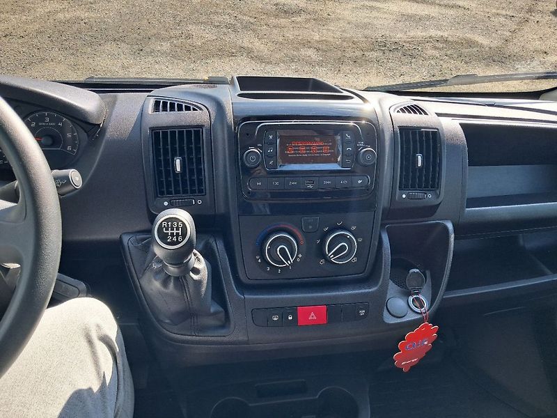 Peugeot Boxer Furgon 3500 L3H2 BlueHDi 165k - fotka 20 z 20