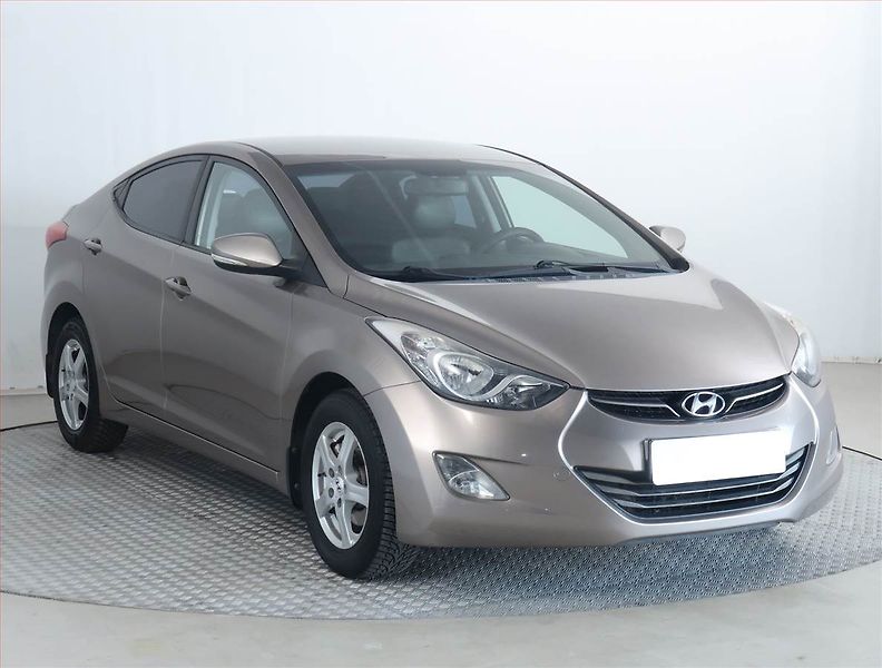 Hyundai Elantra (2011) 1.6, Serv.kniha, Tempomat - fotka 1 z 16