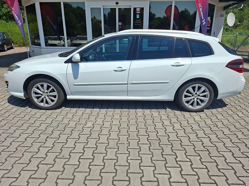 Renault Laguna (2013) 2.0dCi 110kW BLACK EDITION - fotka 5 z 38
