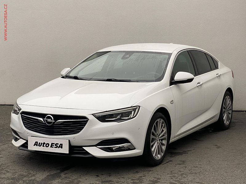 Opel Insignia (2018) 2.0 T 4x4, 2.maj,ČR - fotka 3 z 19