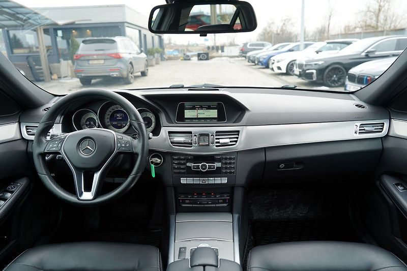 Mercedes-Benz Třídy E E 220d Avantgarde/kůže/AT/ČR - fotka 25 z 36