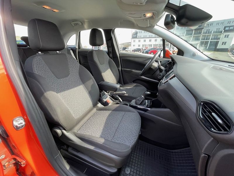Opel Crossland X Enjoy 1,2 MT5, ČR, 1. maj - fotka 13 z 31