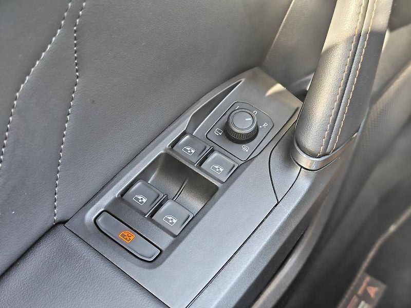 Seat Leon DSG 2.0 TSI - fotka 21 z 25