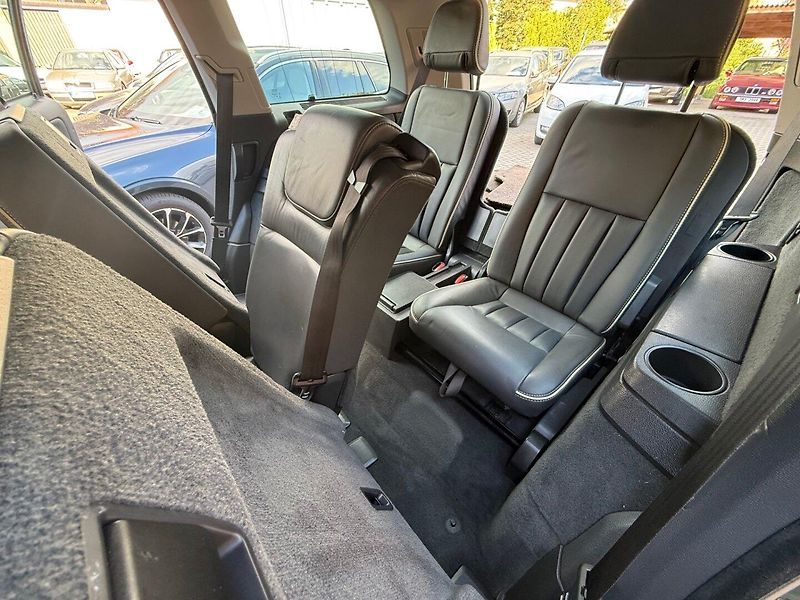 Volvo XC90 (2013) D5 2.4d 4x4 - Nová cena !! - fotka 11 z 23