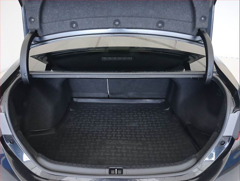 Toyota Corolla (2016) 1.4 D-4D, Serv.kniha, Tempomat - fotka 14 z 19