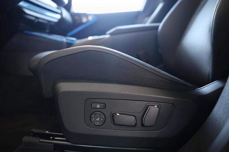 BMW X3 xDrive 40d - fotka 25 z 30