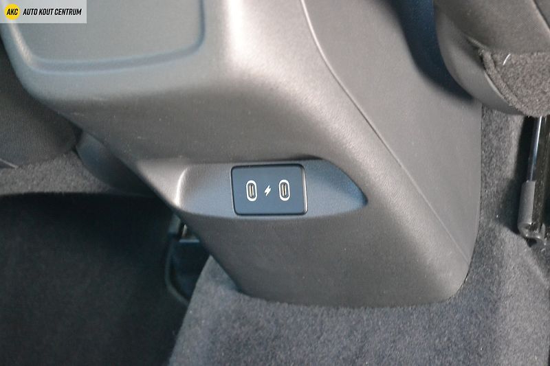 Hyundai i30 WG 1.5T-GDI 103KW DCT FAMILY N - fotka 15 z 41