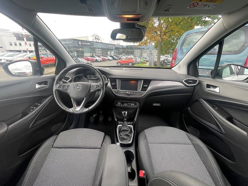 Opel Crossland Elegance 1,2 Turbo, 1. maj, ČR - fotka 9 z 33