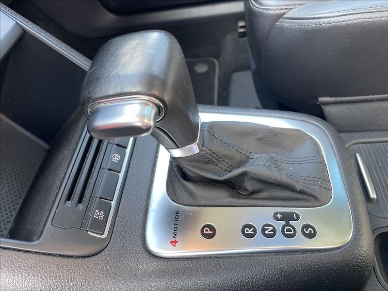 Volkswagen Tiguan 2,0 TDi 100kw 4x4 DSG Panorama - fotka 18 z 33